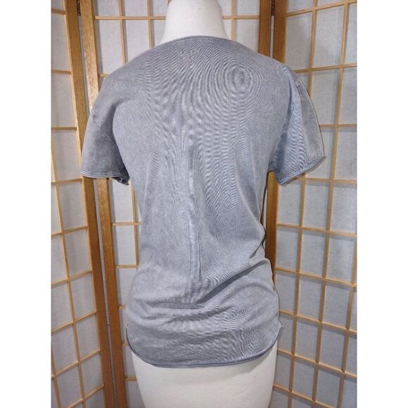 Isabel Maternity Sm Graphic Tee - Picture 16 of 16